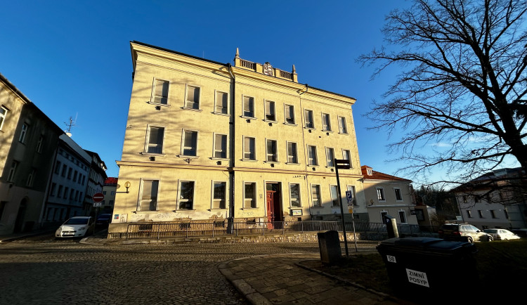 Ukrajinský dům v Jihlavě teď obývají čtyři lidé. Asi je doplní obyvatelé jiné budovy, kterou čeká rekonstrukce