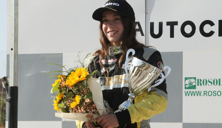 Eliška Plná na stupních vítězů. Foto: Se svolením Elišky Plné