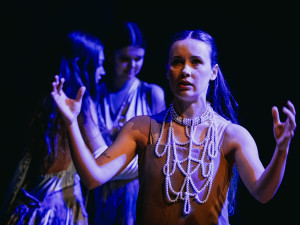 Horácké divadlo uvede premiéru Malé čarodějnice. Je režijním debutem Anny Korby Vanacké