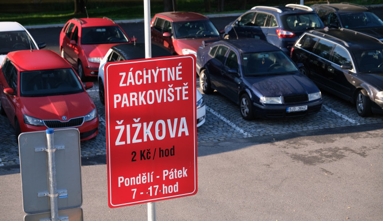 Mobil bez další aplikace. Parkování v Havlíčkově Brodě usnadní nový virtuální parkovací automat