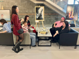 Spolek handicapovaných lidí má v prostorách dukovanské elektrárny výstavu svých fotografií