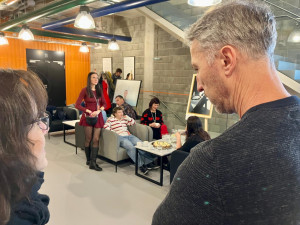 Spolek handicapovaných lidí má v prostorách dukovanské elektrárny výstavu svých fotografií