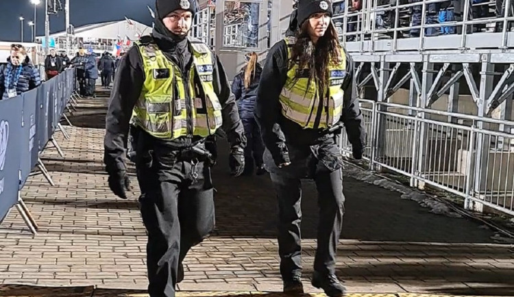 Světový pohár v biatlonu začal bez problémů, policie řešila alkohol za volantem. Foto: Se souhlasem Policie ČR