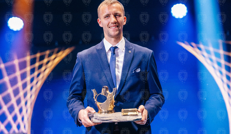 Tomáš Souček z Havlíčkova Brodu je Fotbalista roku. Čtvrtým vítězstvím vyrovnal Pavla Nedvěda. Foto: Se souhlasem FAČR