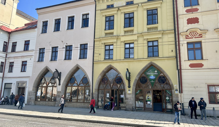 Rekonstrukce Radniční v Jihlavě se o pár týdnů protáhne. Čokoládovna a diskotéka se proto otevřou později