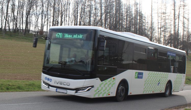 ANKETA: Před týdnem se změnil dopravce pro Jihlavsko. Zkušenosti cestujících jsou různé