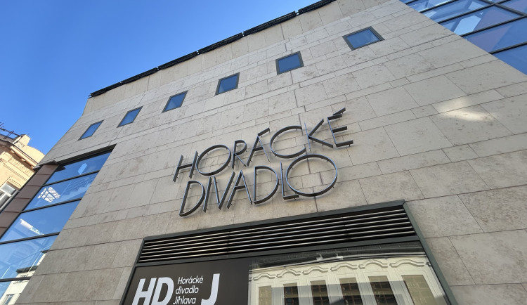 Horácké divadlo v Jihlavě plánuje svou vlastní letní scénu. Bude se tam hrát a koncertovat až pro 200 lidí