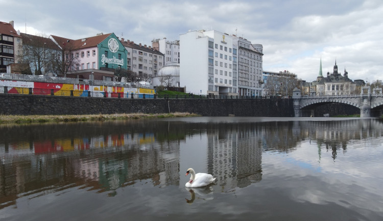 Trenér dorazil na první letošní výcvik kanoistů, odborníci jen kroutí hlavou nad jeho dokonalým načasováním