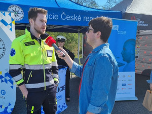Kampaň Na kole jen s přilbou nabídne víc setkání s cyklisty i nové piktogramy