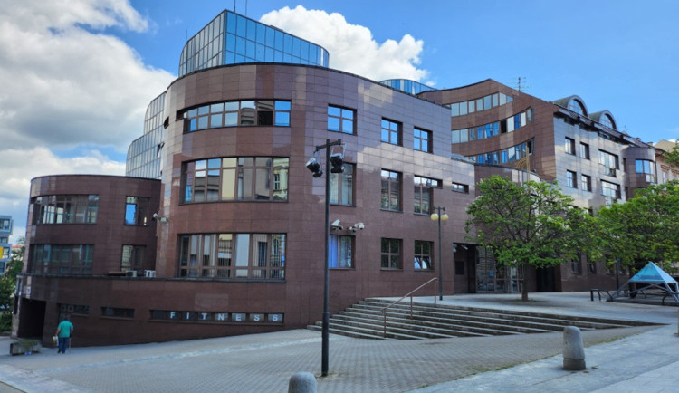 ČNB nabízí k prodeji originální budovu v Plzni, banka ji využívala od roku 1995