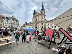 VIDEO: Májové slavnosti v Jihlavě. Podívejte se na letošní zaplétání máje