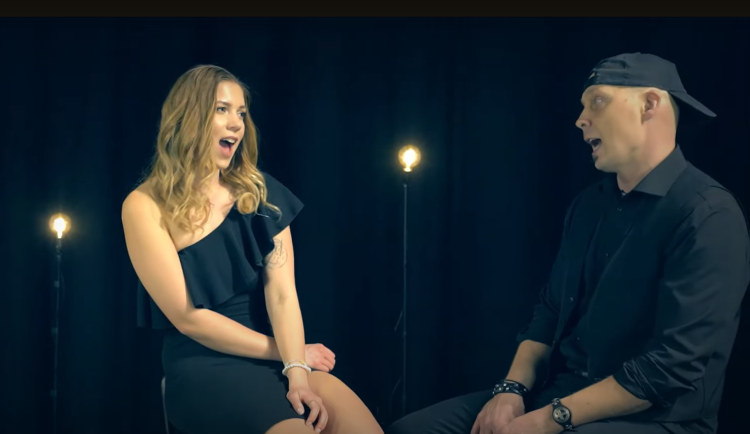 Chtěli jsme víc. Hasič z Telče a sestřička z jihlavské nemocnice nazpívali duet