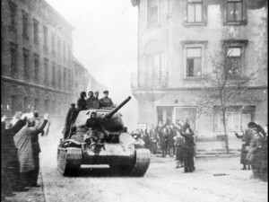 DRBNA HISTORIČKA: Konec války za dveřmi, Rusové nikde. Mrtvého Němce pohřbili vesničané
