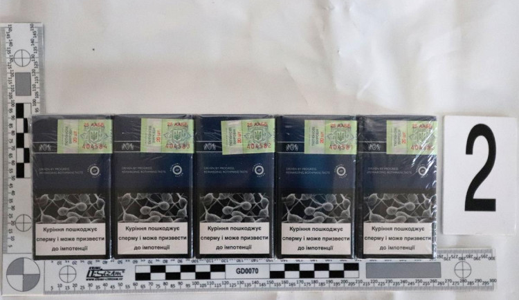 Celnici rozkryli případ pašování cigaret do pohraničí, škody jdou do milionů