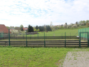V Řehořově si mají kde hrát. Hřiště letos dostane novou umělou trávu