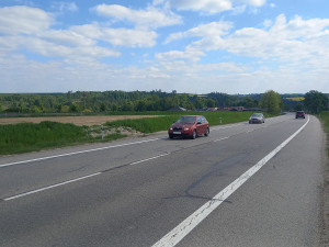 Náhradní silnice u Helenína je hotová, v úterý večer se po ní začne jezdit