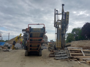 Před Silem vzniká nová silnice, odtěženou zem odvezlo šest tisíc nákladních aut