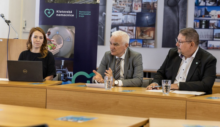 Nemocnice Plzeňského kraje se pokusí přilákat více studentů, navýší stipendia