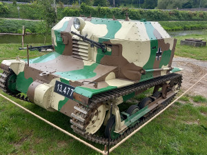 V Lukách bojoval také tančík vzor 33. Je jediný pojízdný svého druhu na světě