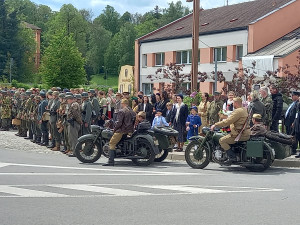 Tomáš Bartušek zorganizoval válku v Lukách, nyní děkuje manželce za trpělivost