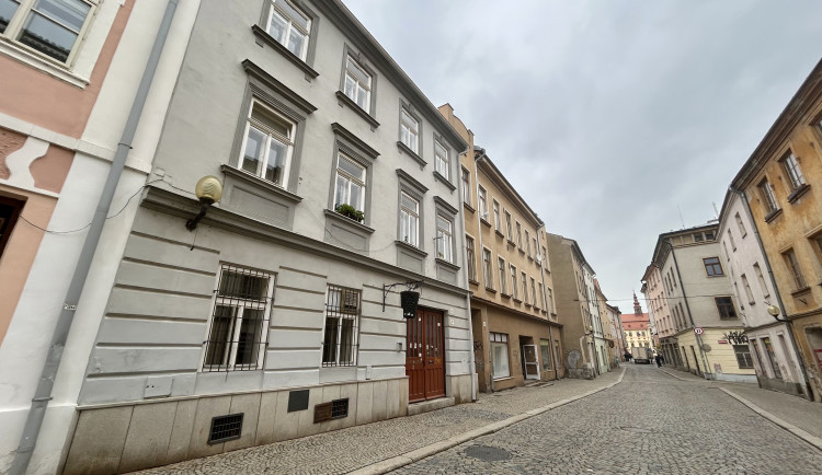 Konečně se podařilo pronajmout Mikulku. Bude tam kavárna a bar, zřejmě od června