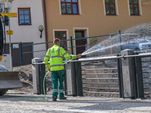Starý Brněnský most je definitivně opravený, pro auta tam zůstala jednosměrka. Foto: Marie Buláková