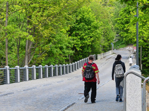 Starý Brněnský most je definitivně opravený, pro auta tam zůstala jednosměrka. Foto: Marie Buláková