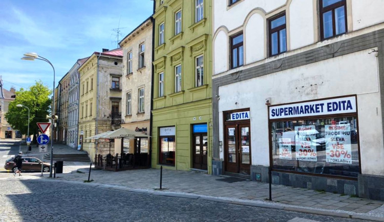 Obchod Edita na jihlavském náměstí končí: Od června padesátiprocentní slevy na vše