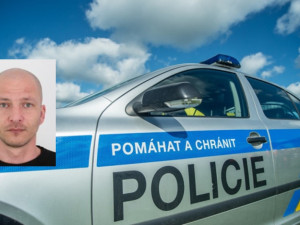 Kriminalisté pátrají po cizinci, který za sebou nechal škodu téměř čtyři miliony