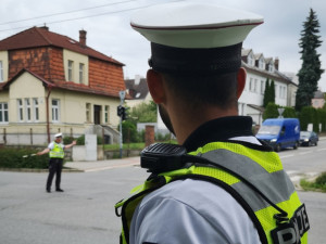 Řidiče v Jihlavě čeká náročná zkouška, policisté budou řídit provoz na křižovatce