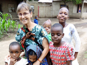 Vysokou školu dnes navštíví misionářky z Tanzanie. Hosty seznámí se svým příběhem