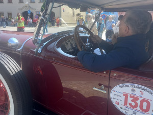 FOTO: Polnou projel závod 1000 mil Československých pro meziválečné vozy