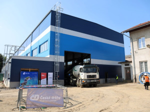 Nová opravárenská hala pro vlaky v Brodě za 235 milionů bude hotová na jaře