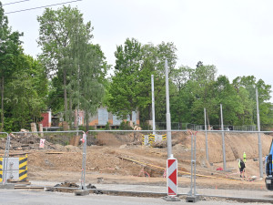 Ilustrační foto, stavební práce na okružní křižovatce u Sila