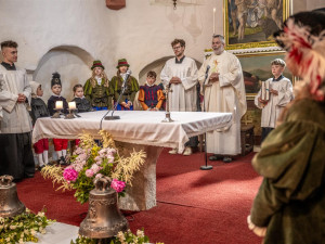 FOTO: Havíření ovládlo víkendové dění v Jihlavě, vyvrcholilo u nejstaršího kostela
