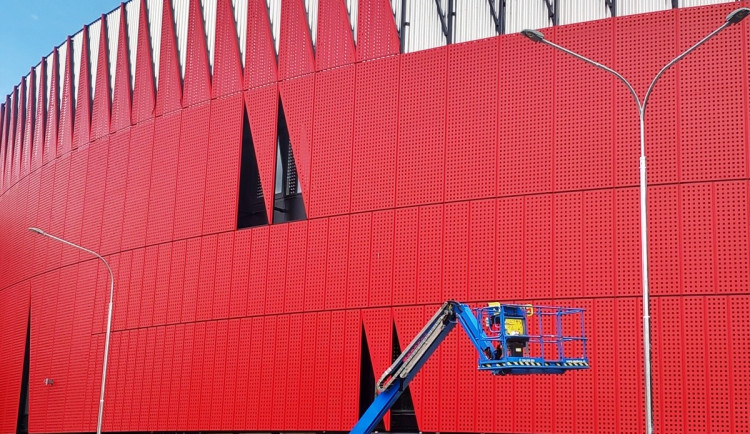 POLITICKÁ KORIDA: Otevření arény se blíží. Jak by mělo vypadat podle zastupitelů?