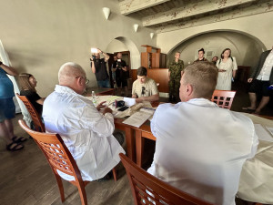 VIDEO: Schopen, odveden! Armáda v Jihlavě dnes ukázala, jak probíhá odvod branců