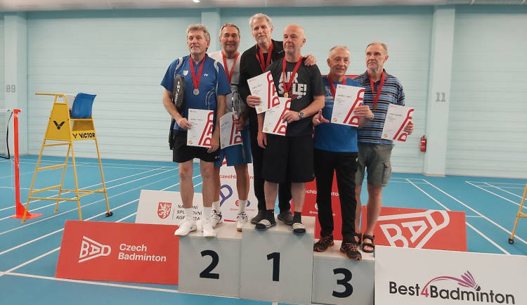 Dohnal a Polach druzí na Mistrovství ČR seniorů v badmintonu