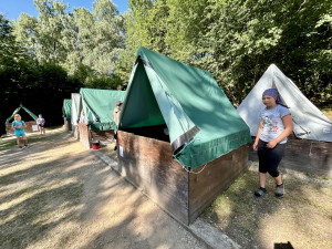 Na Vysočině začaly tábory. Jaká je nejlepší strava během horka? A jak moc solit?