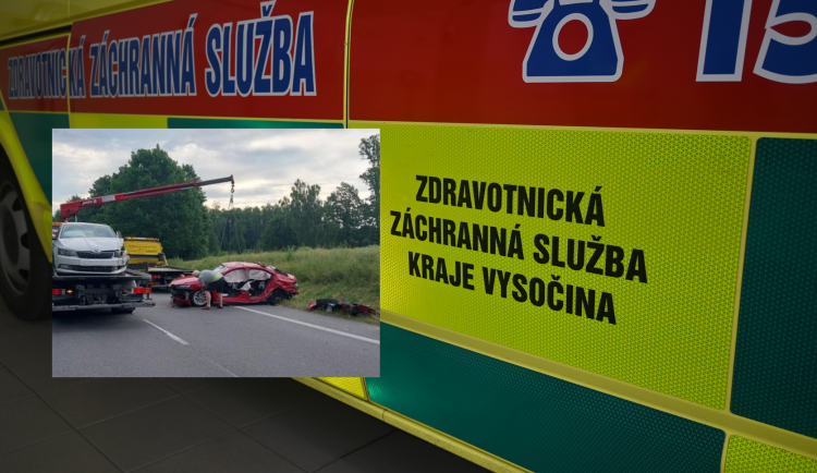 Ranní nehoda na Pelhřimovsku. Pět lidí se zranilo, provoz je řízen kyvadlově