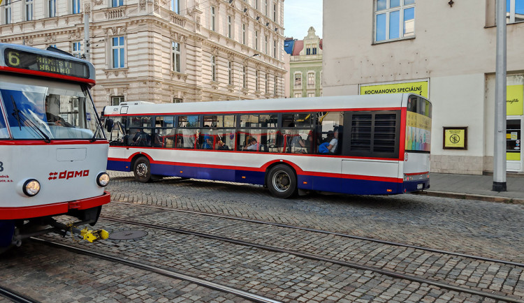 Výluka tramvají na Novou Ulici promluvila do výsledků. DPMO loni zaznamenal úbytek cestujících