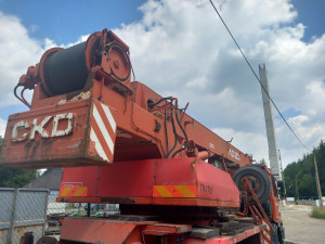 FOTO: Nad údolím Brtnice se tyčí vysoké pilíře pro druhý nejvyšší most v kraji