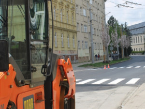 Další uzavírka v centru Jihlavy. Tolstého ulice bude neprůjezdná také před DKO