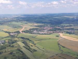 Obchvat Brtnice z výšky. Unikátní snímky ukazují, kudy pojedou kamiony do Dukovan