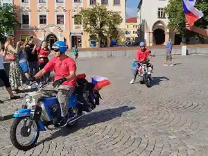 Pionýry z Jihlavska zase jedou do světa. Cílem je vyfotit se před Koloseem, říkají mladí dobrodruzi
