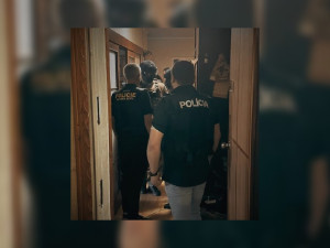 Výhružné emaily českým školám rozesílal mladík z Ukrajiny. Zřejmě ho platili z Ruska
