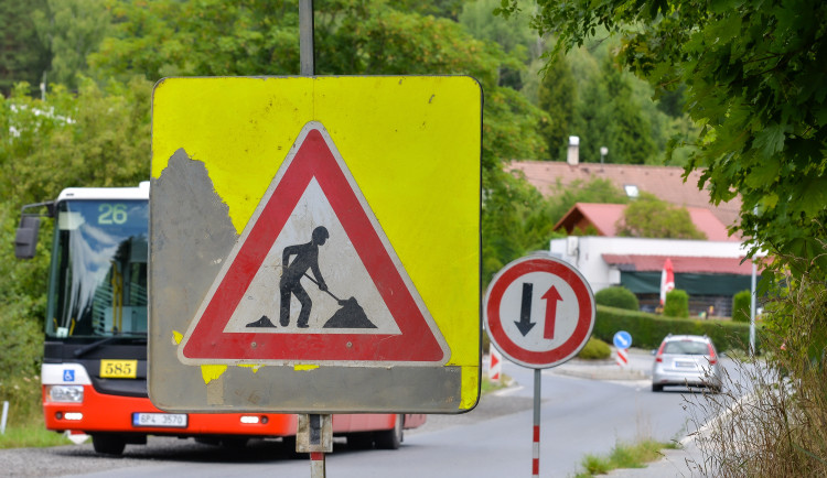 Dobřanská ulice na Valše prochází rozsáhlou rekonstrukcí za 58 milionů korun