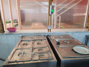 Asi 15 procent školních kuchyní na Vysočině při kontrolách hygieniků pochybilo
