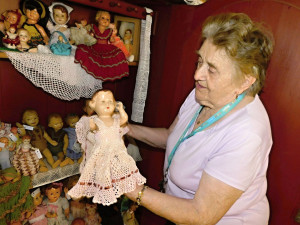 FOTO: Muzeum v Bobrové má skoro tři tisíce panenek. Sbírá je Marie Roháčková