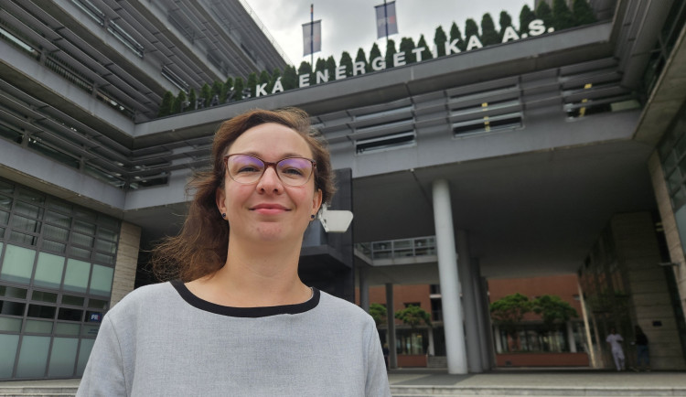 Jaké mýty se šíří o větrných elektrárnách a co přináší místním?